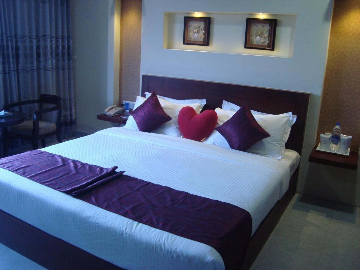 Rouba Residency Hotel Ponnāni Exteriér fotografie