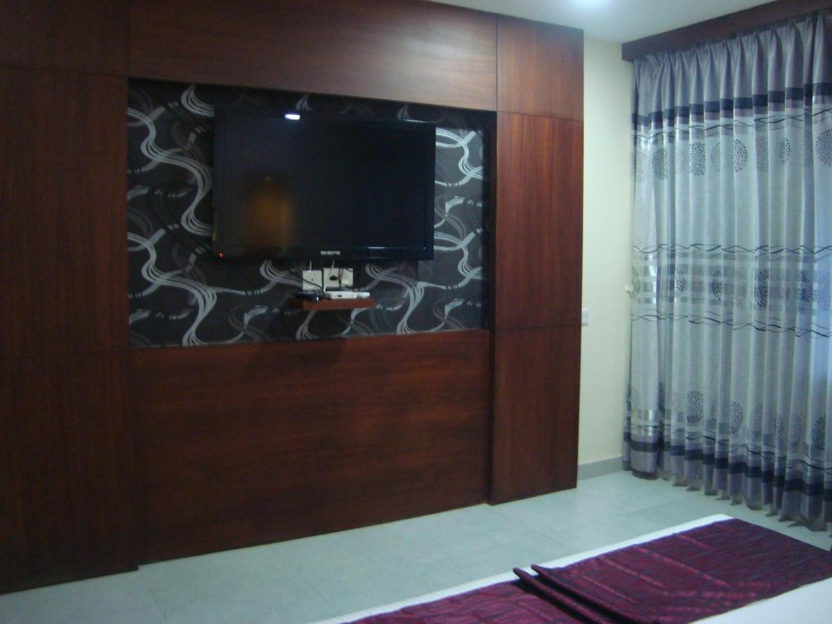 Rouba Residency Hotel Ponnāni Exteriér fotografie